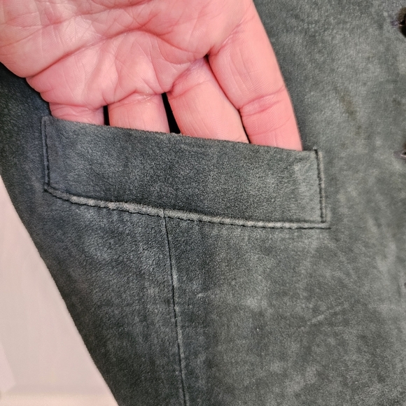 Bryn Connelly Leather Vintage Button Down Vest - Picture 6 of 6